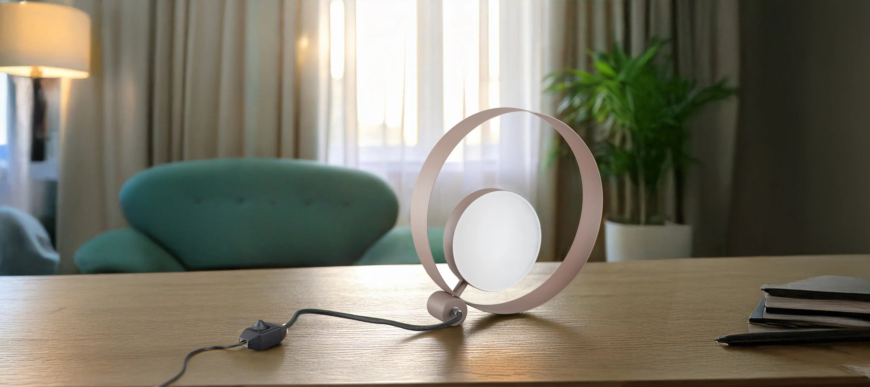 Table lamp with a dimmer switch