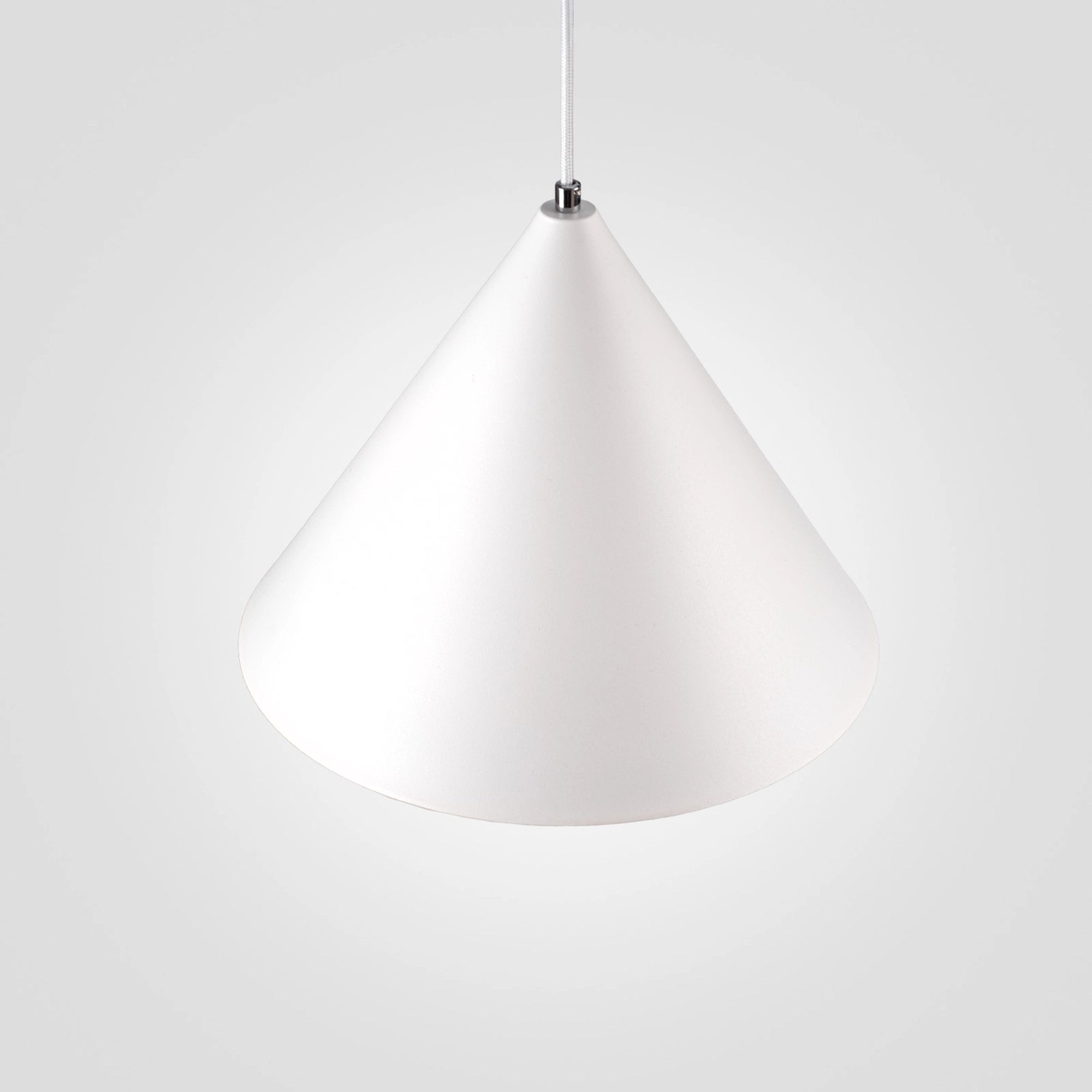 White Metal Pendant Lamp "Conus Marsala"