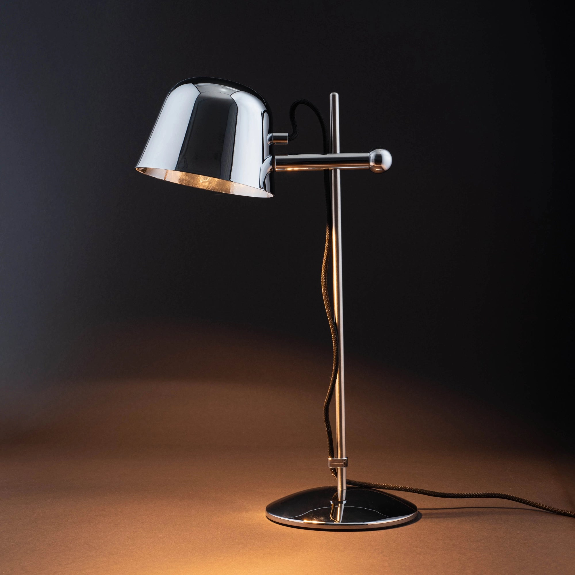 "Lumière" desk lamp